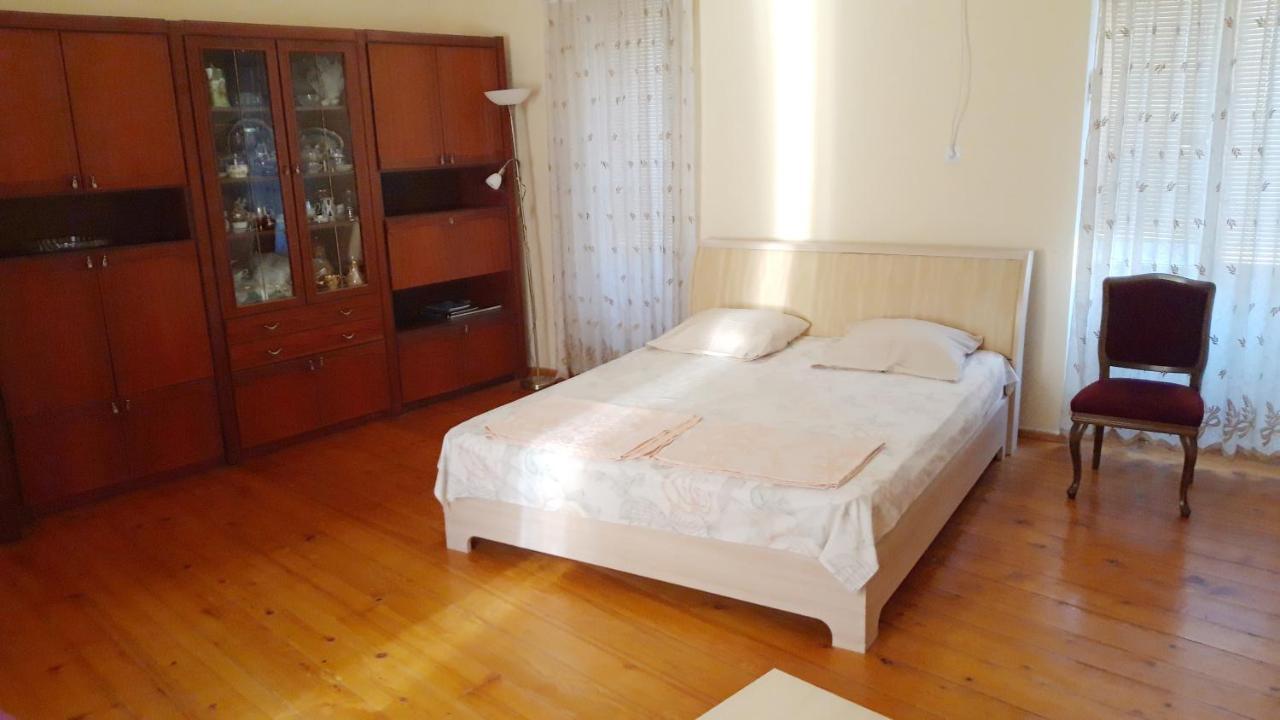 Pospolita Guest House Koetaisi Buitenkant foto