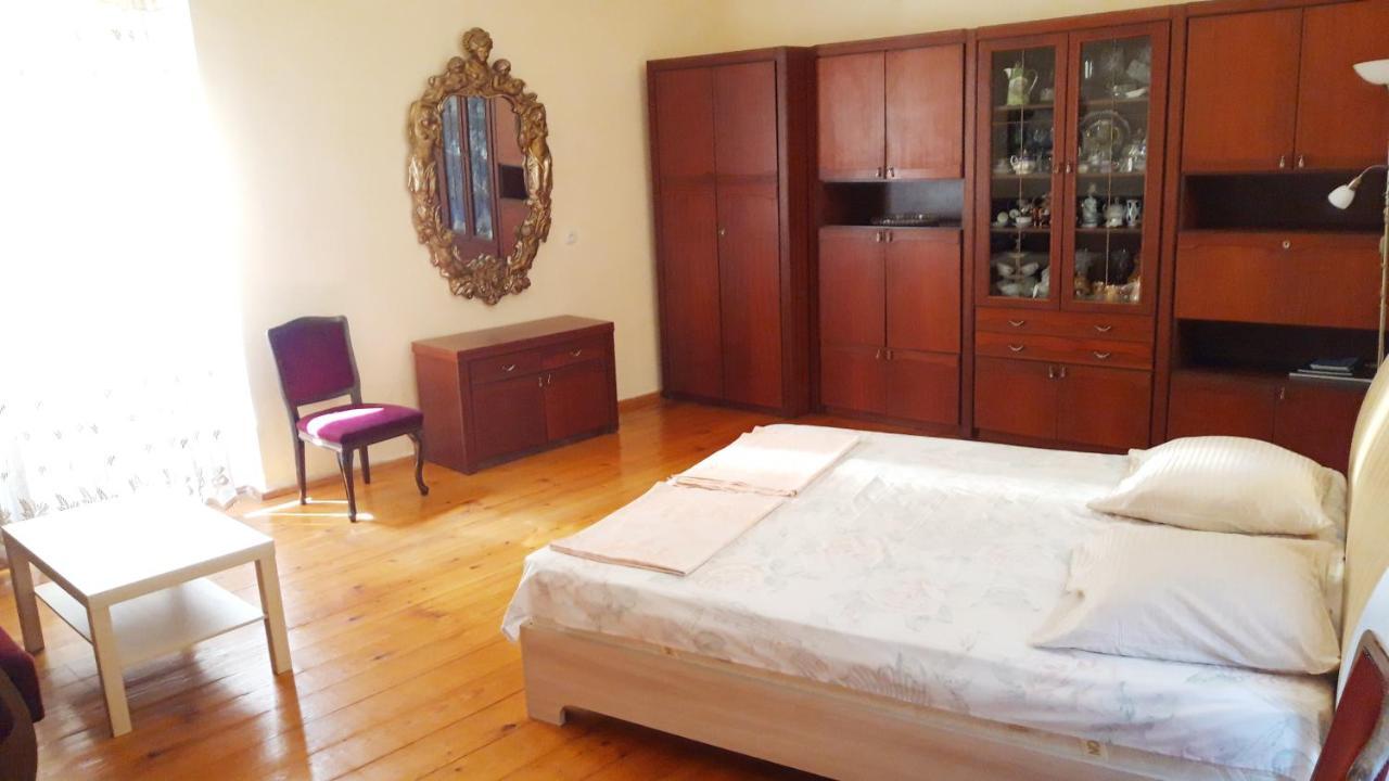 Pospolita Guest House Koetaisi Buitenkant foto