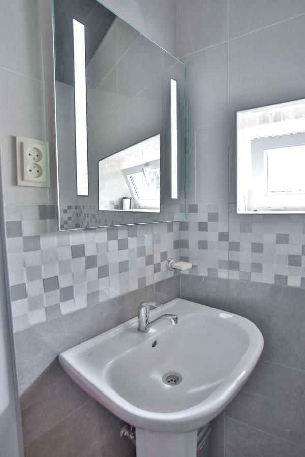 Pospolita Guest House Koetaisi Buitenkant foto