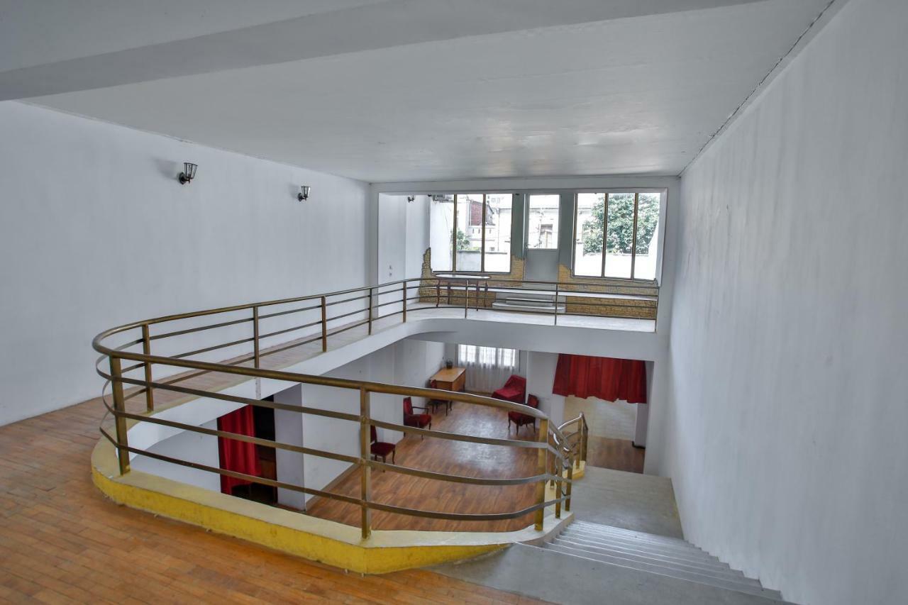 Pospolita Guest House Koetaisi Buitenkant foto