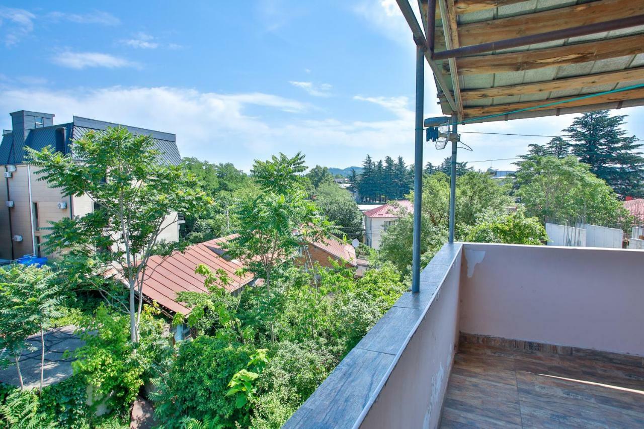 Pospolita Guest House Koetaisi Buitenkant foto